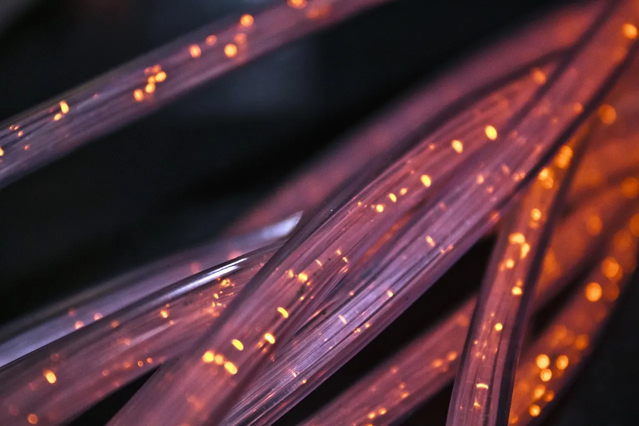 fiber-cable-network-connection-technology